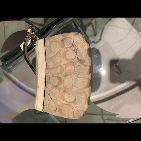 Coach change purse - Picture 2 of 2